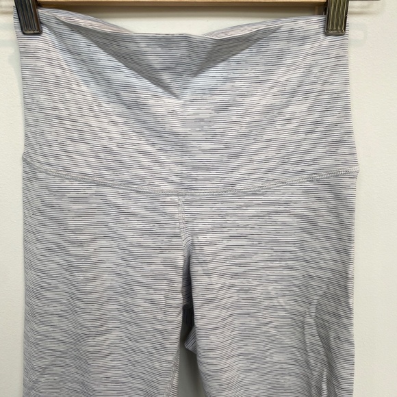 Lululemon Wunder Under Crop II Scallop 23" Size 4 - Picture 8 of 11